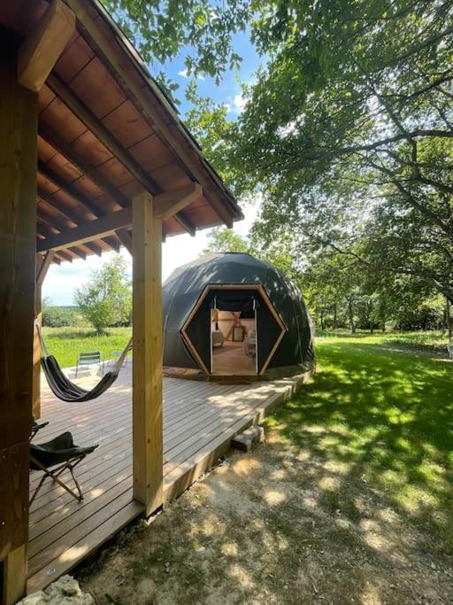 Dome Insolite Lichen Jacuzzi Et Petits-Dejeuners Inclus Gondrin Exterior foto